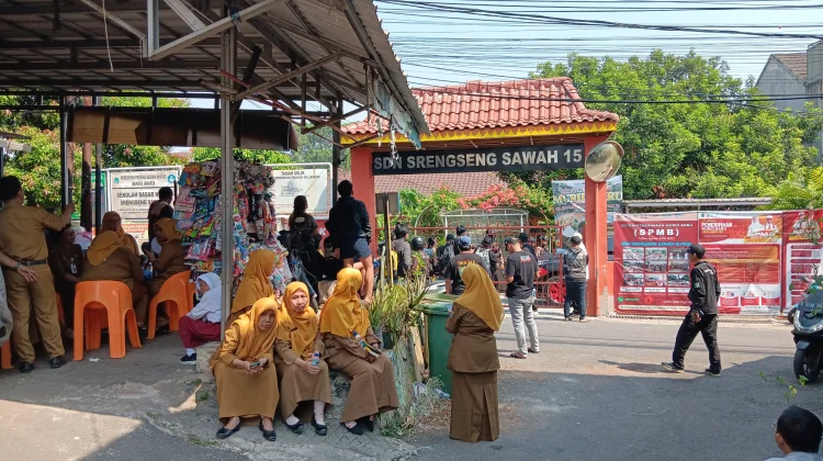 Sekolah Diamankan Tim Jibom, Guru dsn Siswa  di Jagakarsa Jaksel Dipulangkan