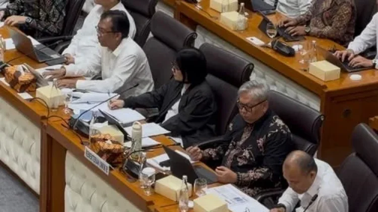 Pemerintah Siapkan Kredit AKUR untuk Alumni KUR