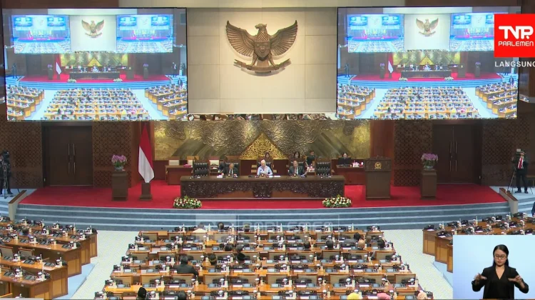DPR Bahas Tanggapan Pemerintah Soal APBN 2025 dalam Rapat Paripurna