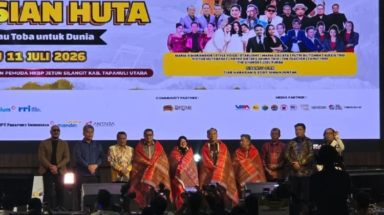Opera Batak Jadi Etalase Produk UMKM Danau Toba