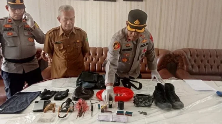 Densus 88 Selidiki Dugaan Bom Rakitan di MAN 3 Padang