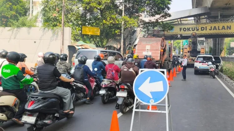 Pembongkaran Jembatan Penyeberangan Tendean Rampung, Akses ke Blok M Normal