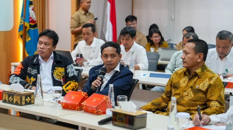 Menhut Siapkan Standar Minimum Manggala Agni Perkuat Penanggulangan Karhutla