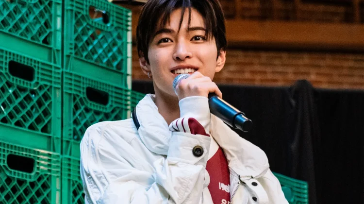 Keonho CORTIS Tampil tanpa Koreografi dalam Tur setelah Alami Cedera