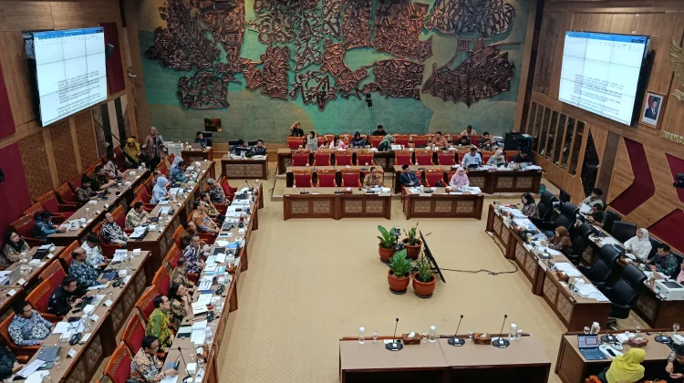 DPR Minta Kemendiktisaintek Tetapkan Indikator Kinerja Pendidikan Tinggi