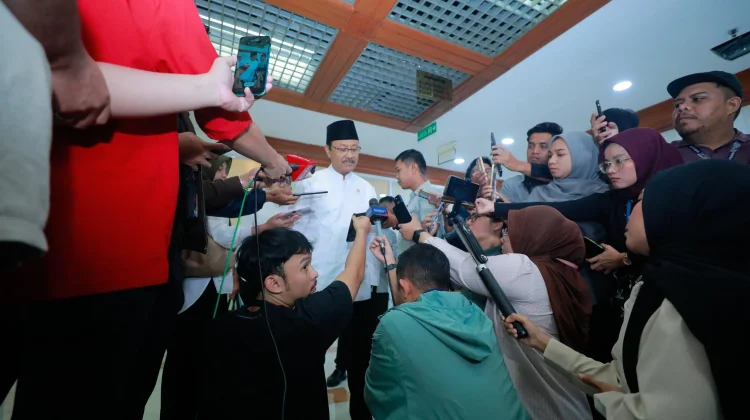 Kemensos Dampingi Anak Pahlawan Sayuti Melik