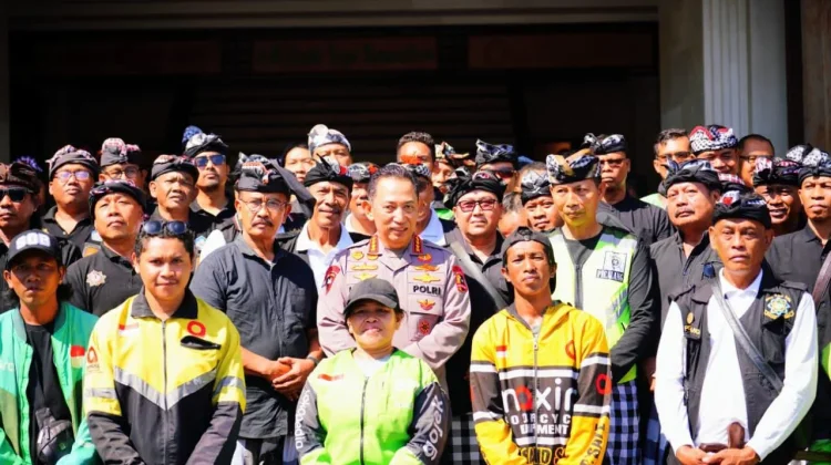 Kapolri Serap Aspirasi Pecalang dan Ojol, Perkuat Jaga Bali Tetap Aman dan Nyaman