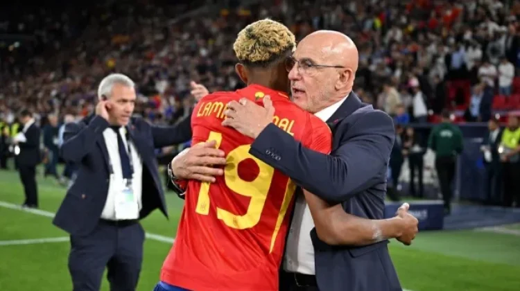 Legenda Spanyol Kompak Puji Kehebatan Luis de la Fuente