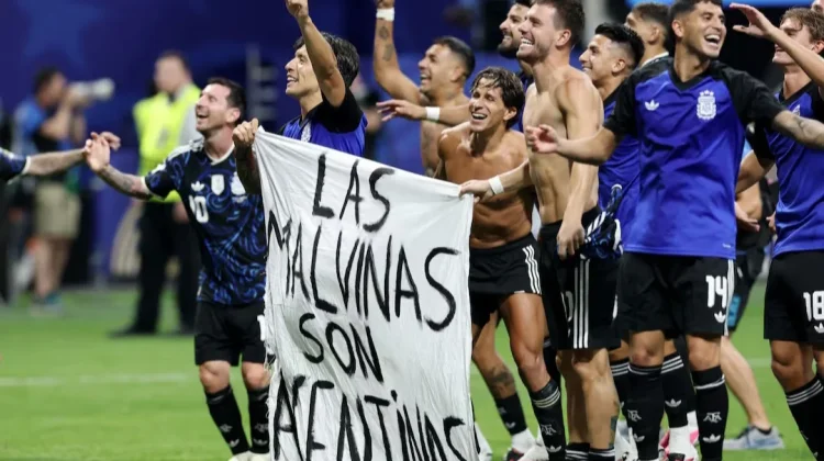 Argentina Terancam Kena Sanksi karena Spanduk 'Las Malvinas Son Argentinas'