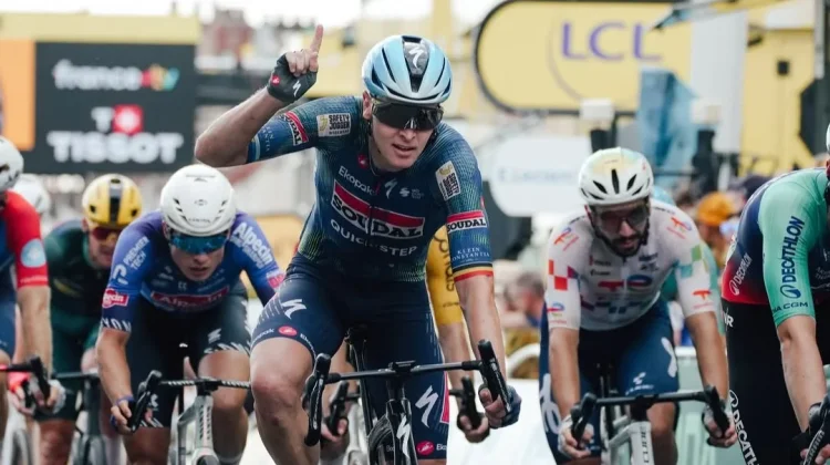 Tim Merlier Rebut Etape 12, Raih Kemenangan Ketiga di Tour de France 2026
