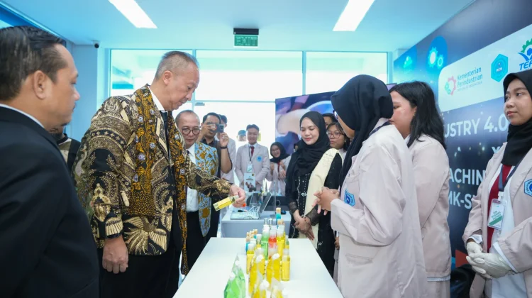 Siapkan Tenaga Kerja Terampil, Menperin Lepas 2.361 Talenta Industri