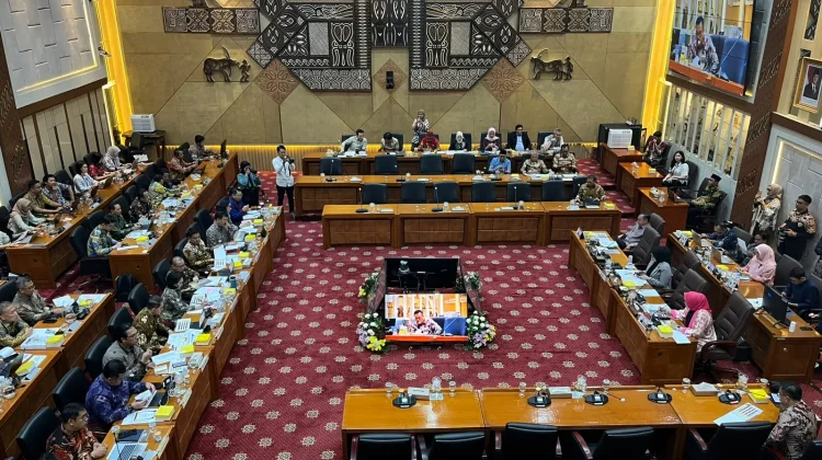 DPR Minta Perlindungan Hukum Pekerja Migran di Luar Negeri Diperkuat