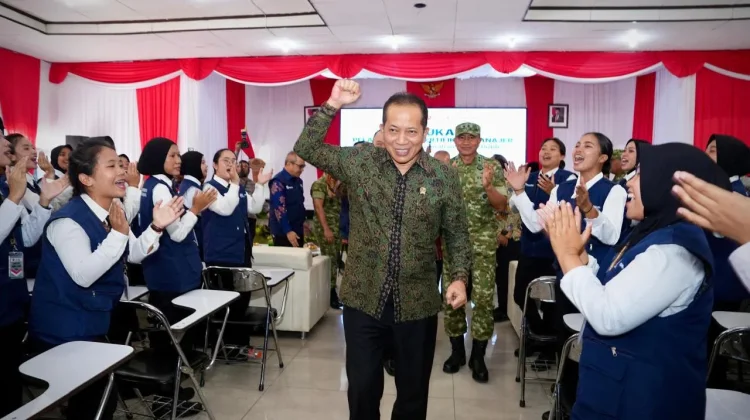 Kemenkop Siapkan 30 Ribu Manajer Profesional untuk Koperasi Merah Putih