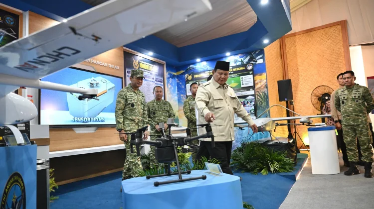 Presiden Buka Opsi Kurangi Anggaran Pertahanan demi Penghematan Uang Negara