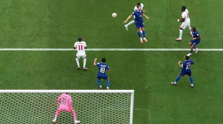 Perebutan Tempat Ketiga Piala Dunia, Babak Pertama Inggris Pesta Gol Atas Prancis