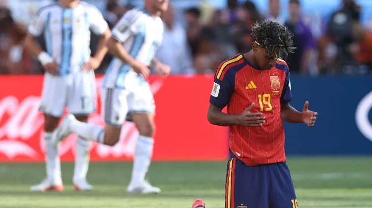 Viral! Lamine Yamal Berdoa di Lapangan, usai Spanyol Juara Piala Dunia 2026