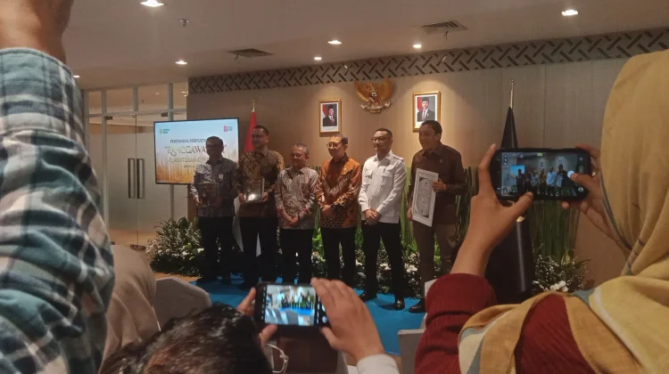 Kemenbud Resmikan Perpustakaan Ranggawarsita, Himpun Ribuan Koleksi Budaya