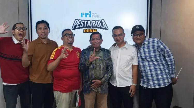 RRI Beri Penghargaan kepada Para Komentator Siaran Pesta Bola Dunia 2026