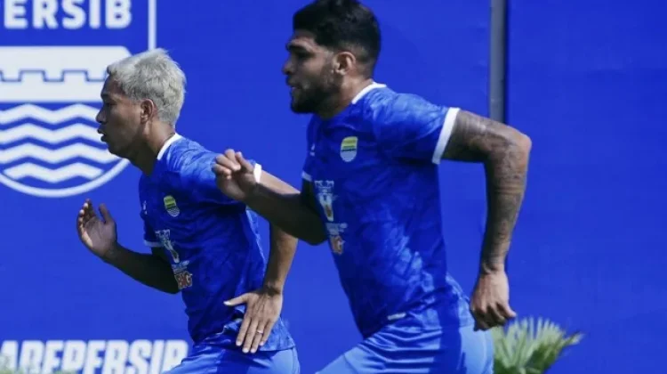 Igor Tolic Bidik Start Sempurna Persib Kontra Arema FC