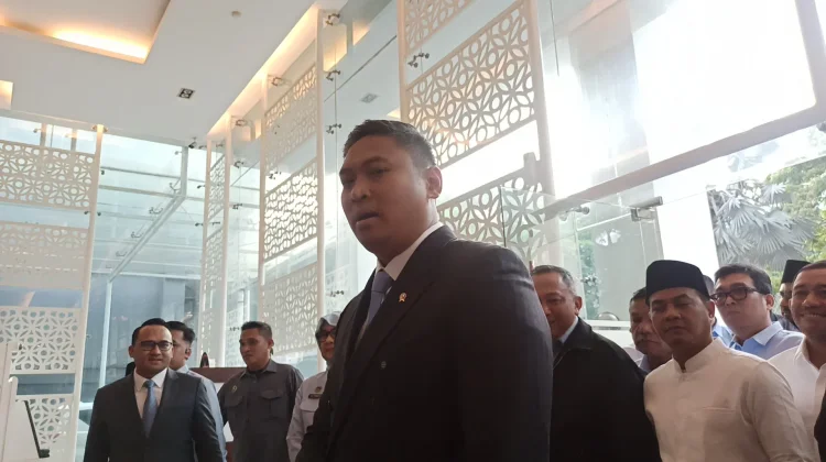 Kepala BGN Sudaryono Tiba di Kantor, Langsung Pimpin Rapat