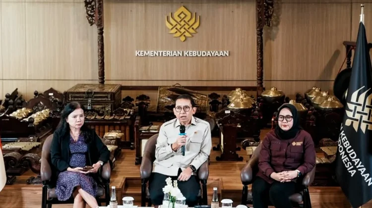 Indonesia Terima Delapan Artefak Budaya Papua dari FBI