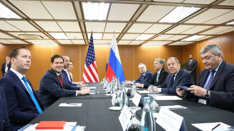 Bertemu Rubio, Lavrov Tegaskan Rusia Siap Tempuh Jalur Diplomatik di Ukraina