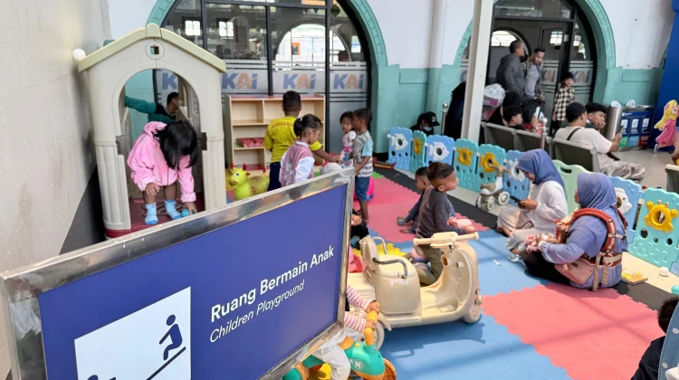 KAI Sediakan Fasilitas Ramah Anak di 40 Stasiun Kereta Api