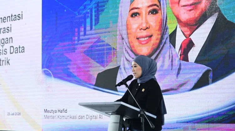 Menkomdigi Tekankan Pentingnya Kepatuhan Registrasi Kartu SIM Biometrik
