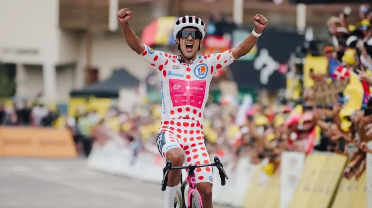 Carapaz Juara Etape 20, Pogačar Kuasai Klasemen Tour De France 2026