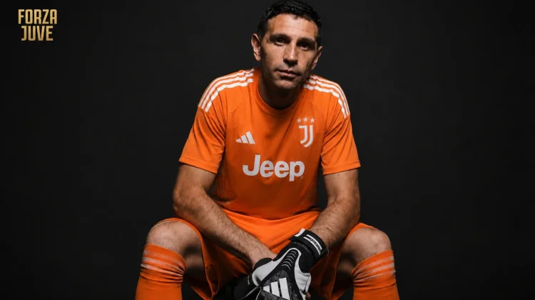 Juventus Incar Emi Martínez untuk Persaingan Penjaga Gawang