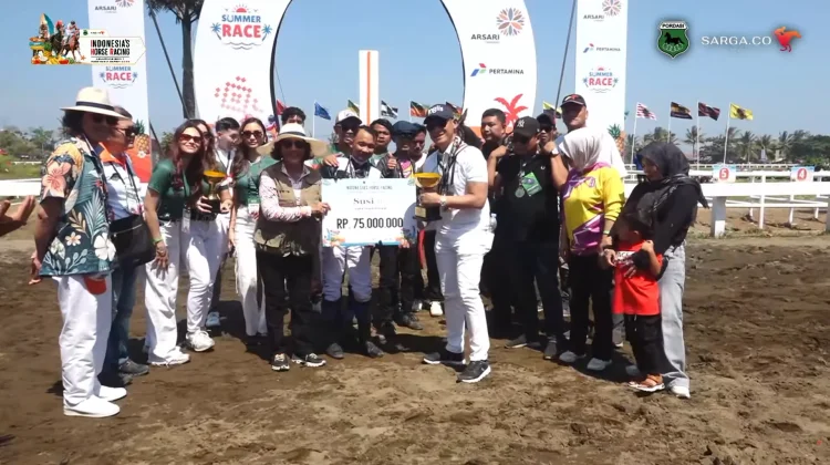P. Arimbi Borneo Juarai Kelas 2 Tahun Pemula C/D - 1.200 Meter IHR Kejurnas Seri I