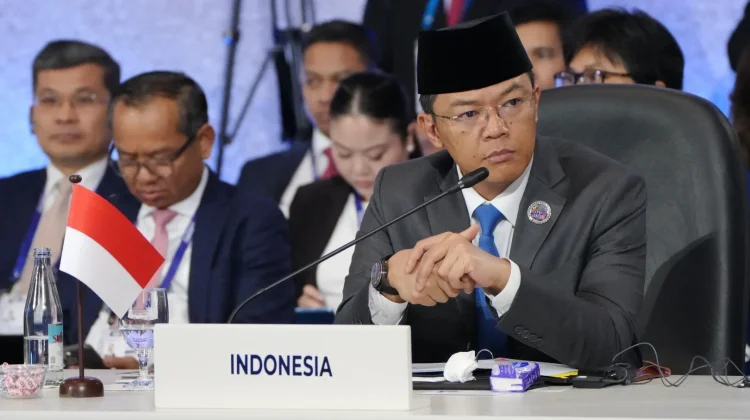 Menlu Dorong APT Perkuat Ketahanan Kawasan sebelum Krisis