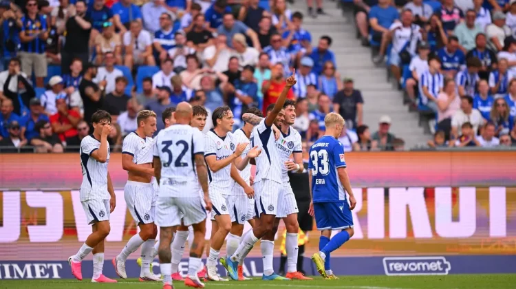 Diouf Cetak Dua Gol, Inter Menang Dramatis 2-1 atas Karlsruher