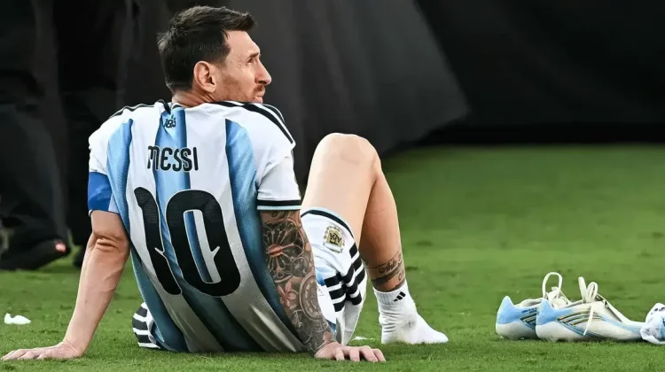 Hadiah Eksklusif Lionel Messi kepada Timnas Argentina jadi Sorotan Dunia