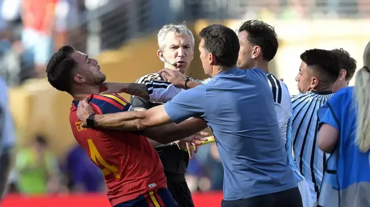 Ketegangan Spanyol Vs Argentina Belum Usai, Dani Olmo Tolak Permintaan Maaf Ayala