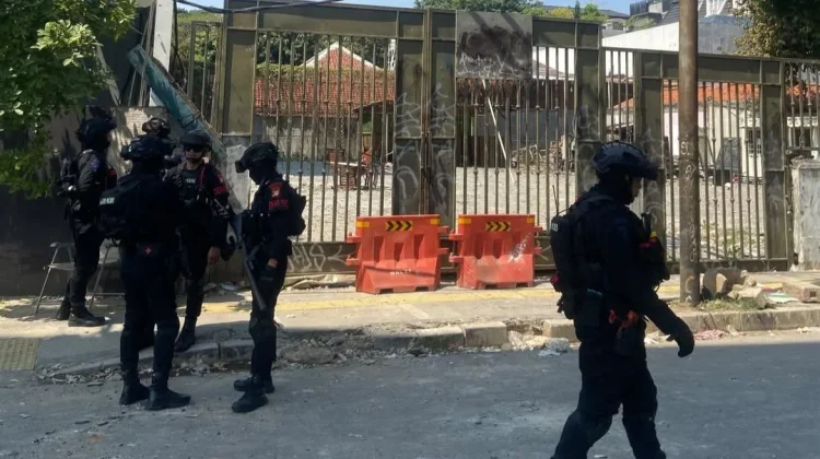 Polisi Tetapkan Tujuh Tersangka Bentrokan di Jalan Tambak Menteng