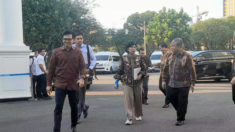 Tiba di Istana, Pimpinan BI Temui Presiden, Pastikan Stabilitas Rupiah Terjaga