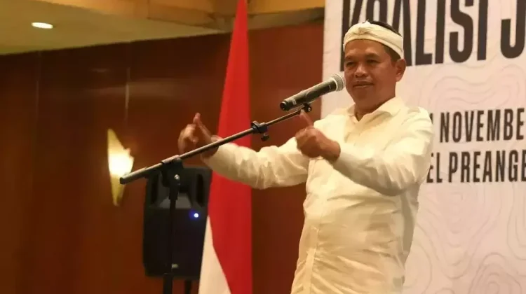 Pemprov Jabar Berlakukan Kebijakan Pungut dan Pilah Sampah bagi Siswa SMA dan SMK