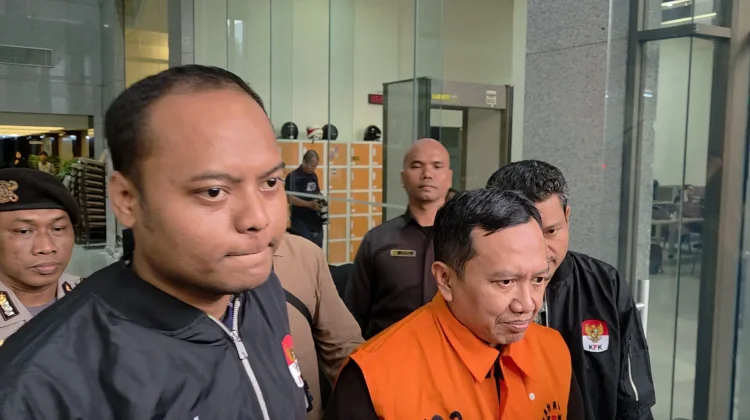 KPK Tahan Anggota DPRD Jatim Terkait Dugaan Suap Dana Hibah Pokmas