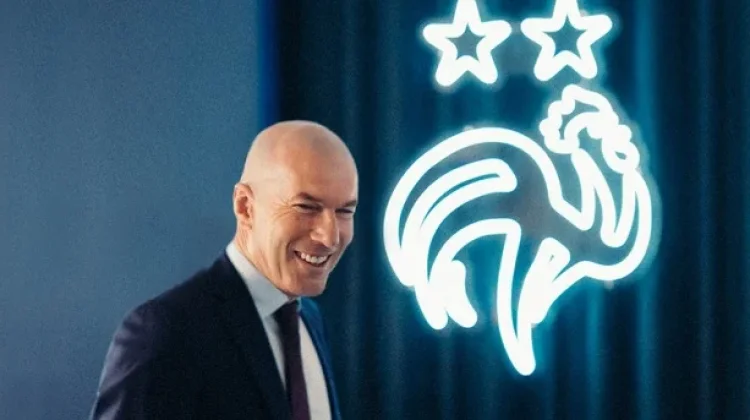 Penuh Haru, Zidane Tak Kuasa Sembunyikan Emosi saat Jadi Pelatih Perancis