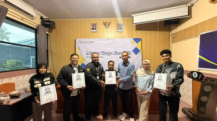 PPI Dunia Donasikan Al-Qur'an Braille untuk Penyandang Disabilitas di Lombok Barat