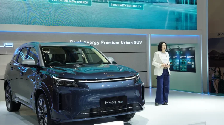 DFSK E5 Plus Hadir di GIIAS 2026 dengan Harga Menarik
