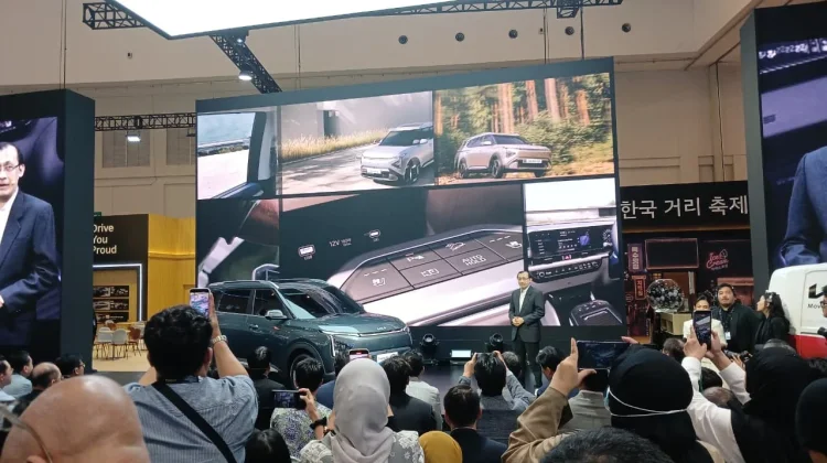 Kia Hadirkan Carens EV di GIIAS 2026