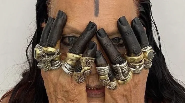 'Black Fingers' Viral di TikTok, Ini Asal-Usul dan Maknanya