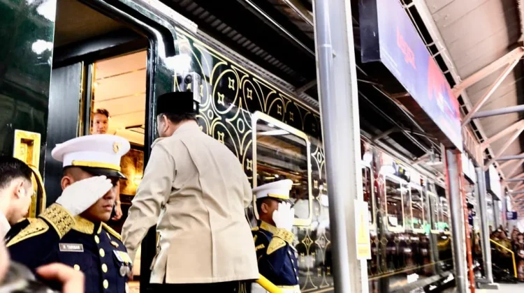 Momen Presiden Prabowo Pertama Kali Jajal Kereta Nusantara Explorer