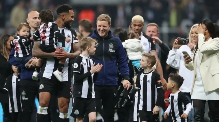 Howe Resmi Tinggalkan Newcastle setelah Lima Tahun Penuh Cerita