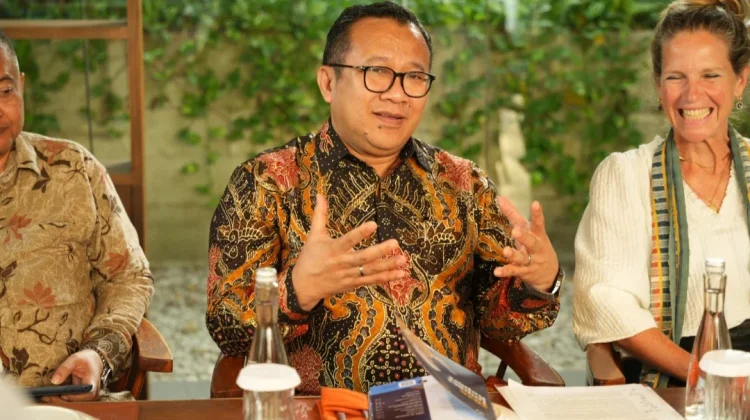 Lindungi Data Konsumen, OJK Perketat Tata Kelola Pemeringkat Kredit Alternatif