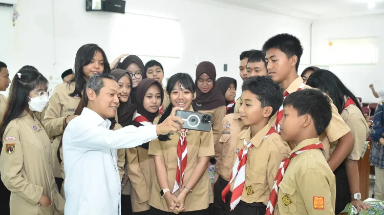 Wamendikdasmen Tinjau SNT di Banyumas, Dorong Katalisator Mutu Pendidikan