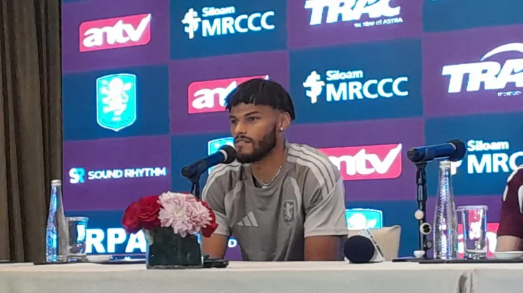 Tyrone Mings Kagum dengan Sambutan Hangat di Jakarta