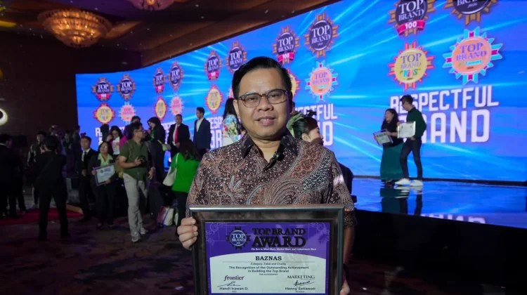 BAZNAS RI Raih Top Brand Award 2026, Pertahankan Predikat Lembaga Zakat Tepercaya